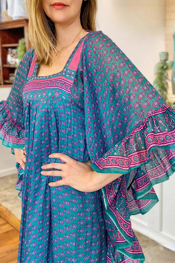 Bohemian Style Flowing Long Dress With Ruffled Sleeves