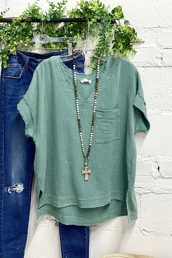 Casual V-neck Pocket T-shirt