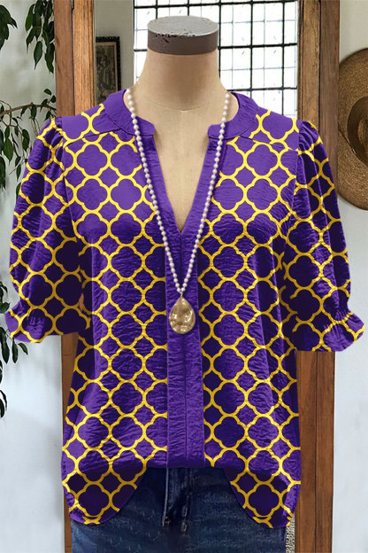 Gameday Quatrefoil Print Puff Sleeve Top