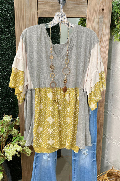 Graphic Print Ruffled V-neck T-shirt