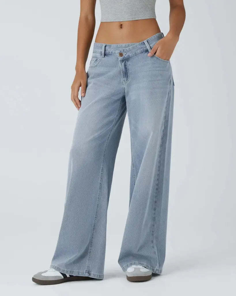 Low-Rise Comfort Jeans