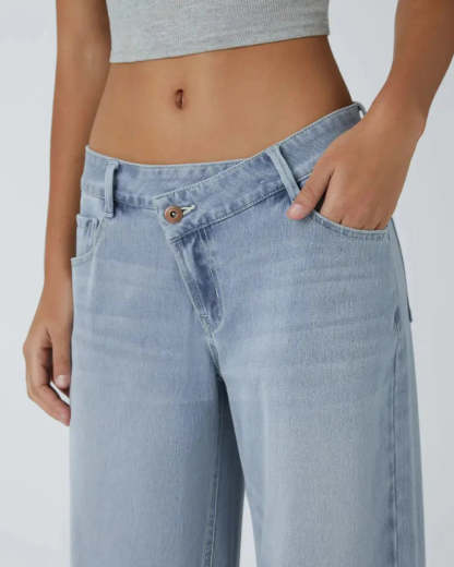Low-Rise Comfort Jeans