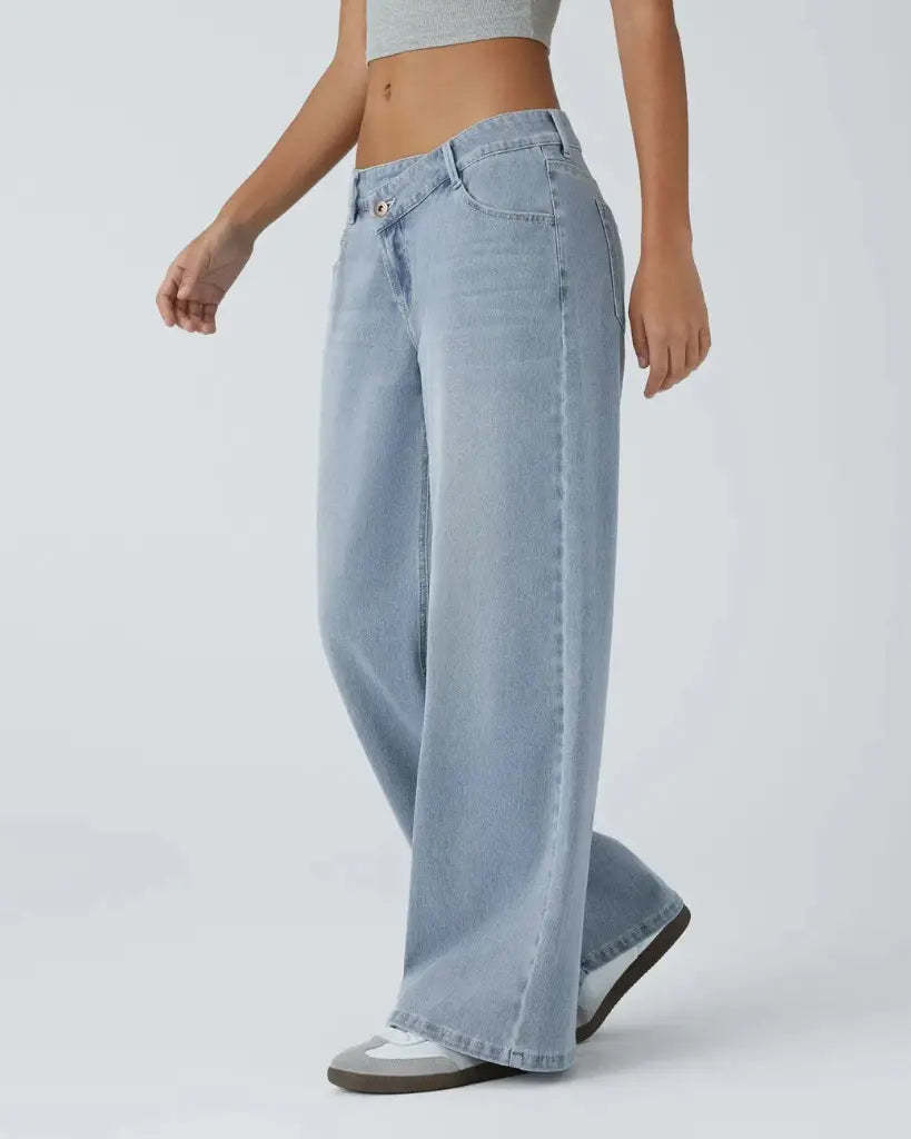 Low-Rise Comfort Jeans