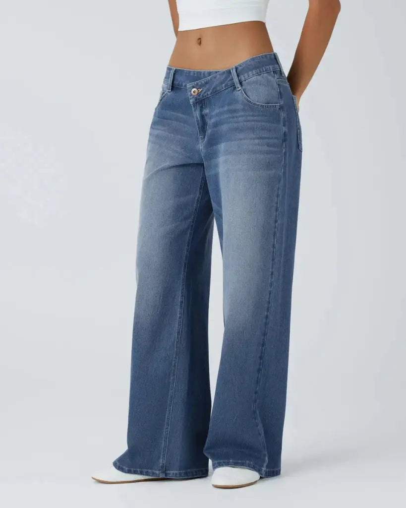 Low-Rise Comfort Jeans
