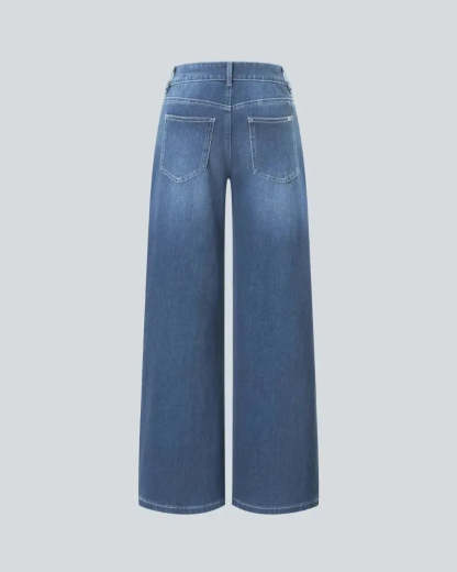 Low-Rise Comfort Jeans