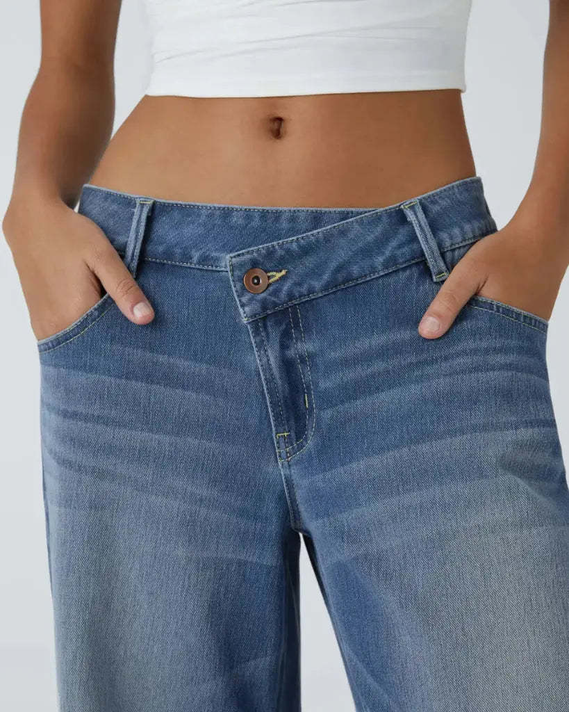 Low-Rise Comfort Jeans