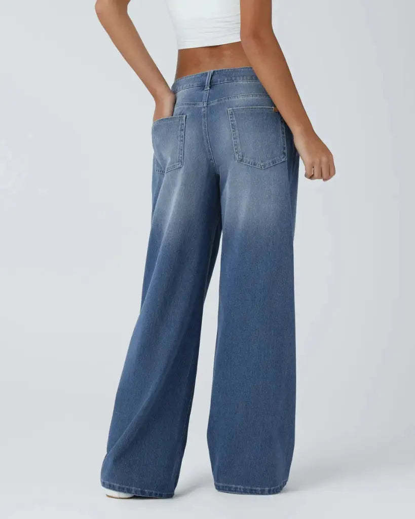 Low-Rise Comfort Jeans
