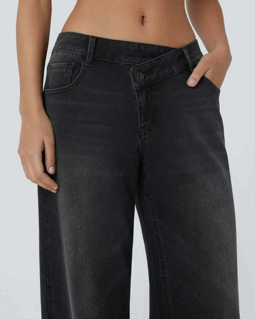 Low-Rise Comfort Jeans