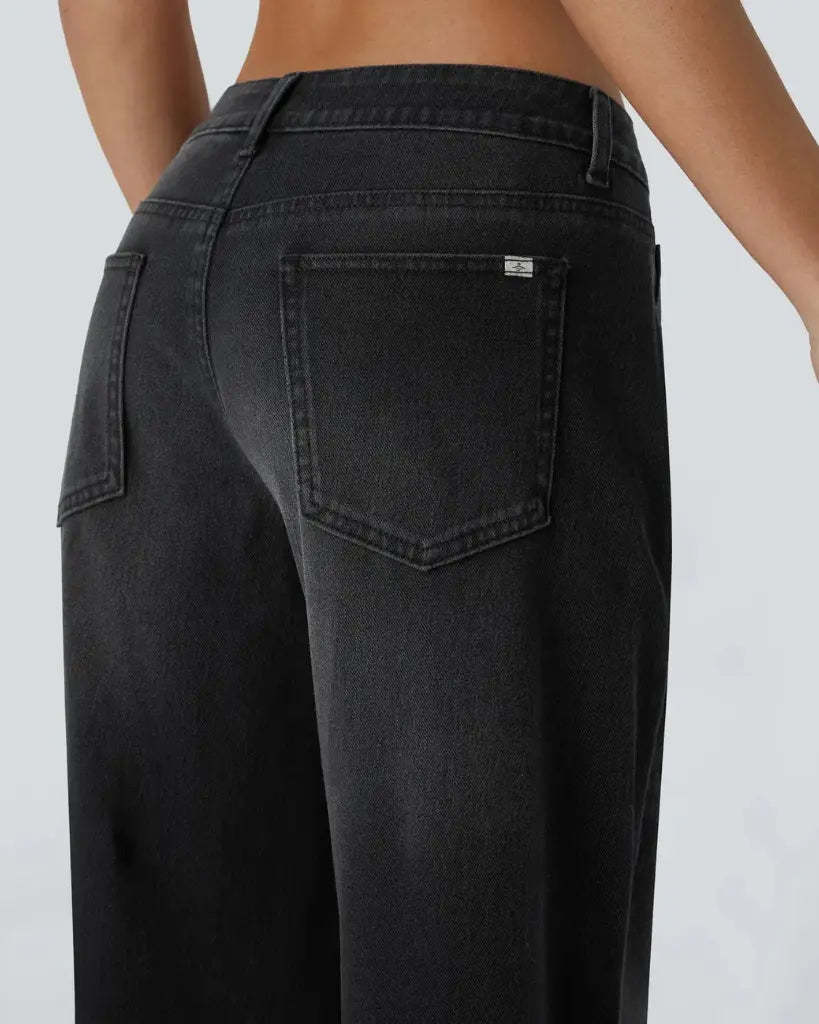 Low-Rise Comfort Jeans