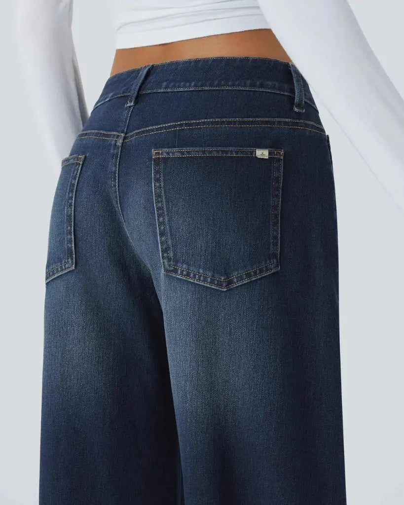 Low-Rise Comfort Jeans