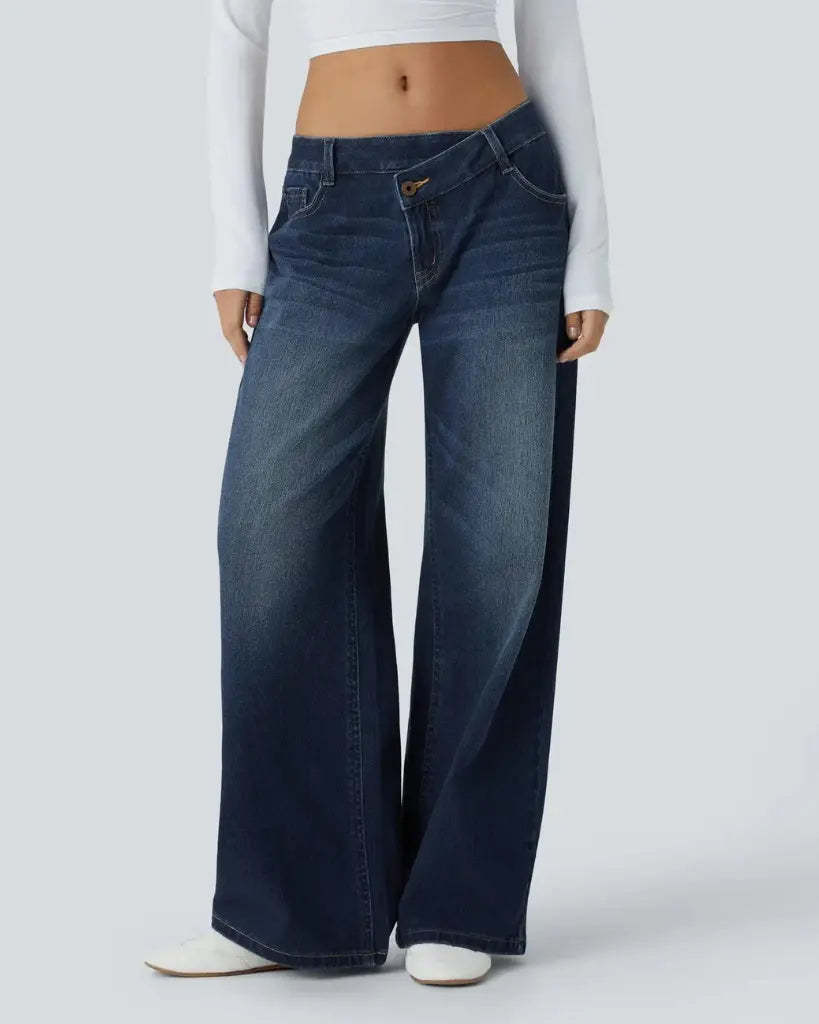 Low-Rise Comfort Jeans