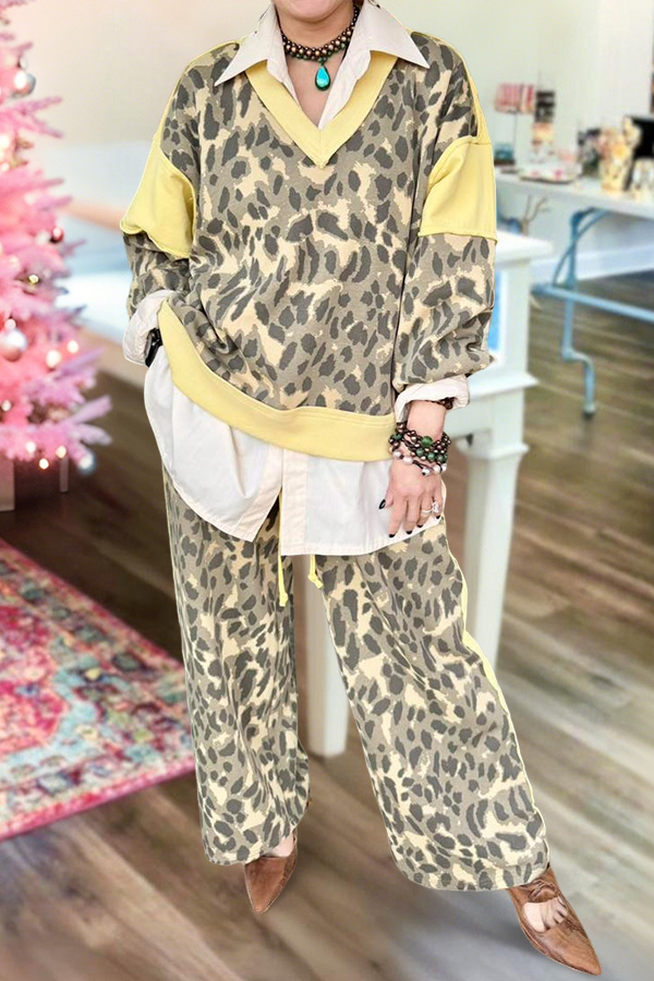 Leopard Print Patchwork Sweatshirt