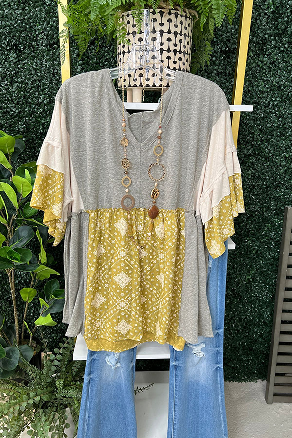 Graphic Print Ruffled V-neck T-shirt