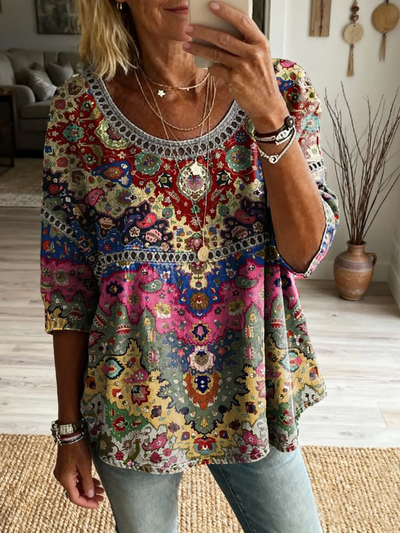 Women's Bohemian Retro Floral Art Print Casual Round Neck Hollow Out T