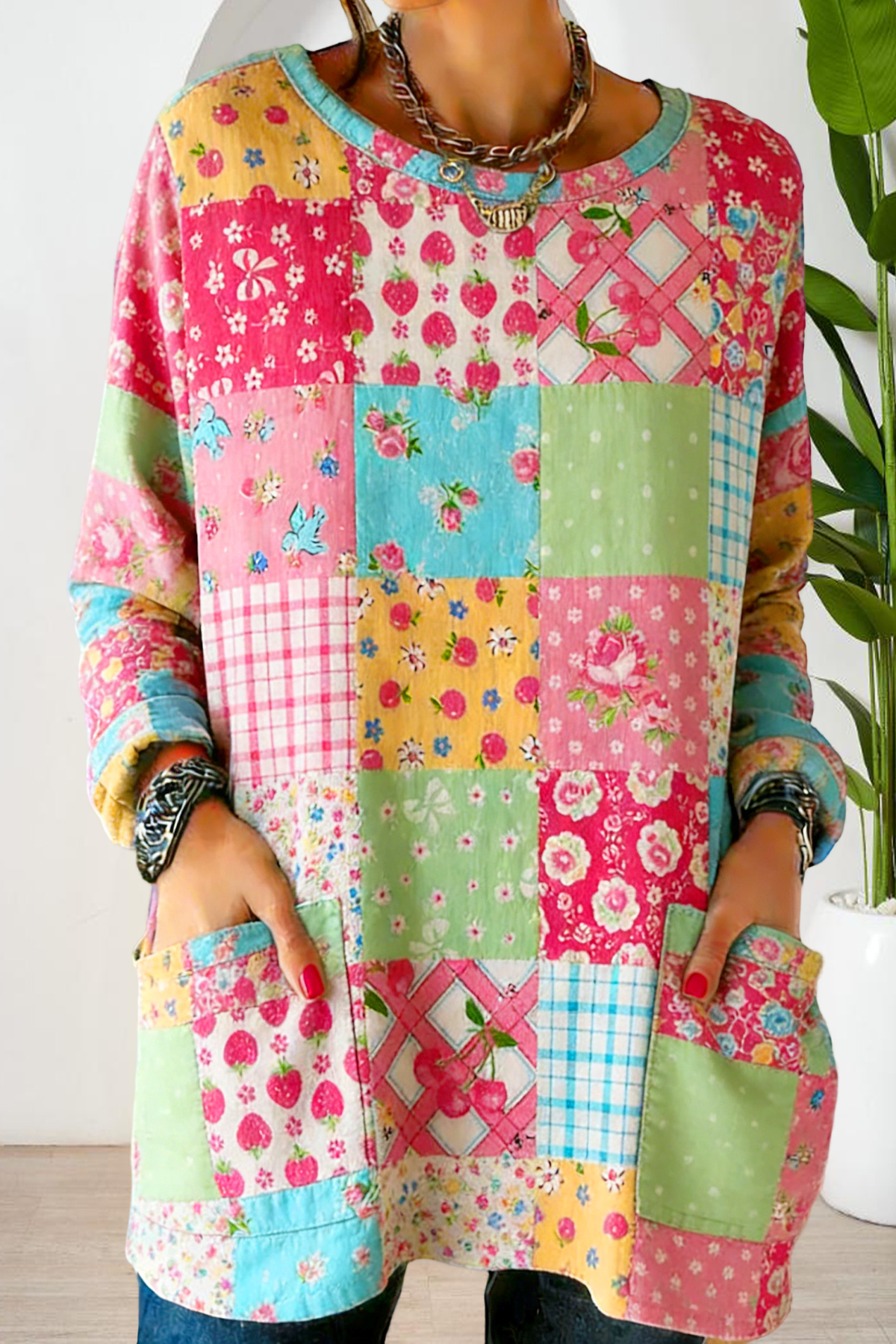 Sweet Floral Pocket Cotton T-shirt