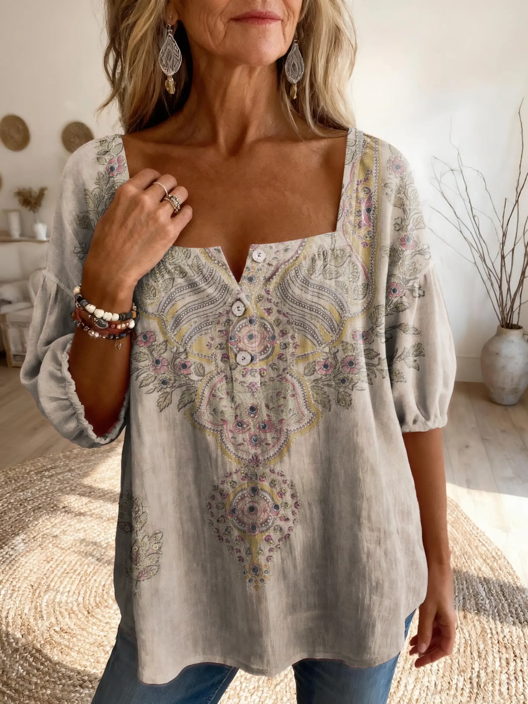 Women's Totem-inspired Vintage Floral Art Print Casual Square-neck Top