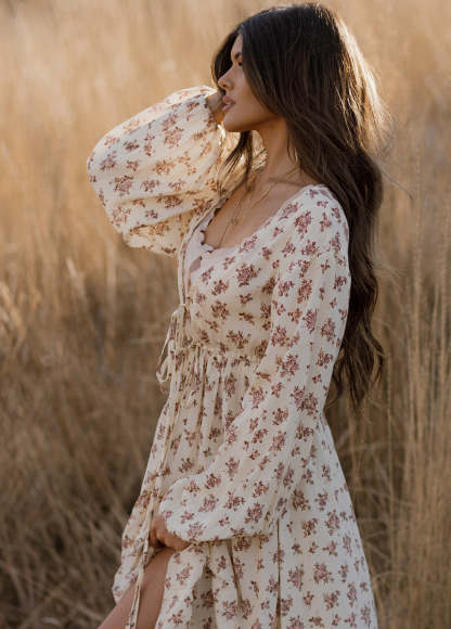 Beri Dress in Ecru Floral