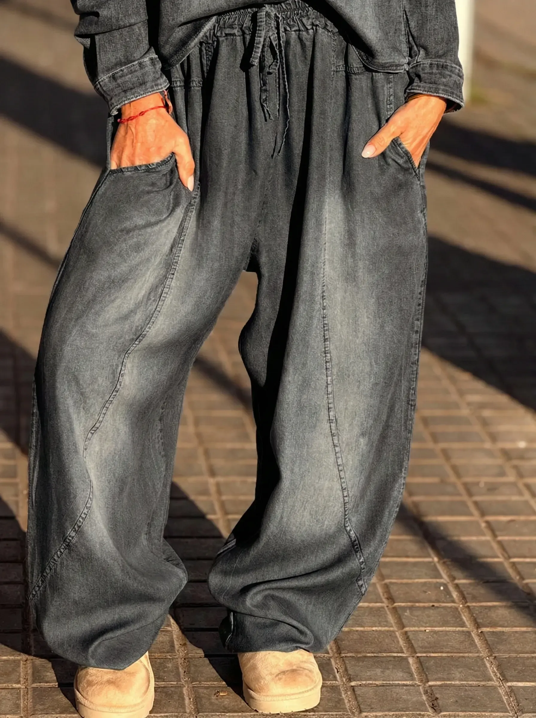 Women's Elastic Waist Jeans