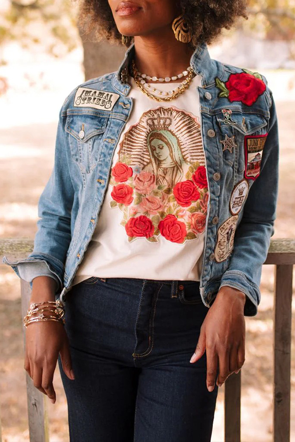 Stylish Figure Graphic Rose Print T-shirt