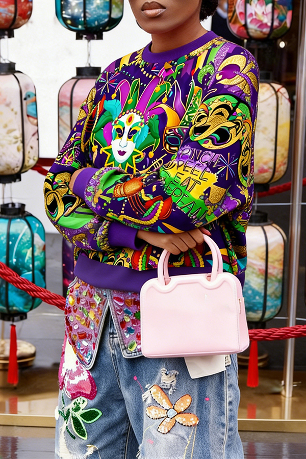 Stylish Round Neck Figure Graphic Sweatshirt