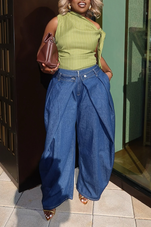 Stylish Pleated Button-down Barrel Jeans