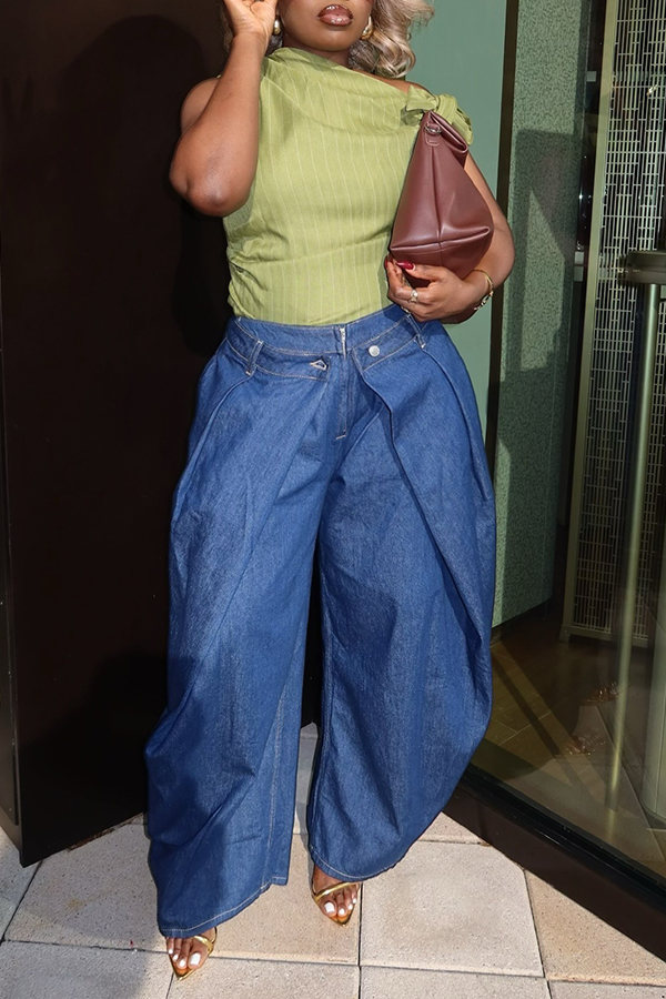 Stylish Pleated Button-down Barrel Jeans