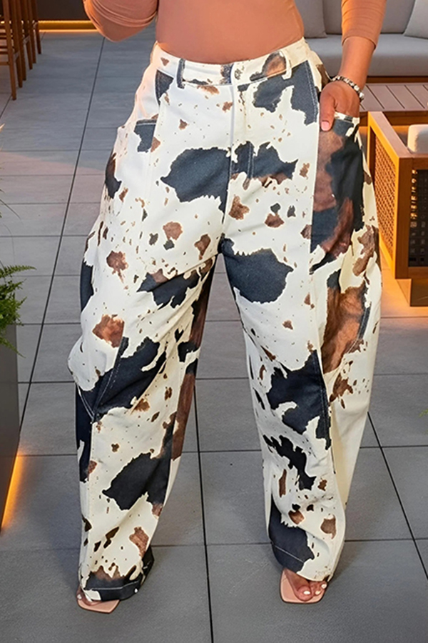Stylish Cow Print Barrel Jeans