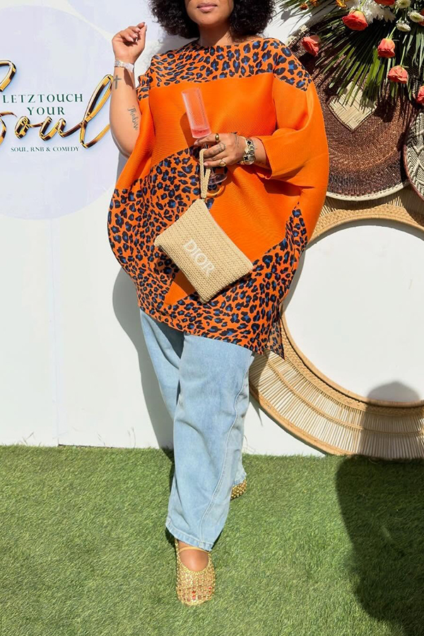 Stylish Contrast Leopard Print Batwing Sleeve Top