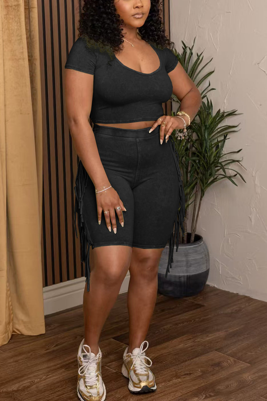 Fashionable Acid Washed Distressed Top & Fringed Stretch Shorts Set*