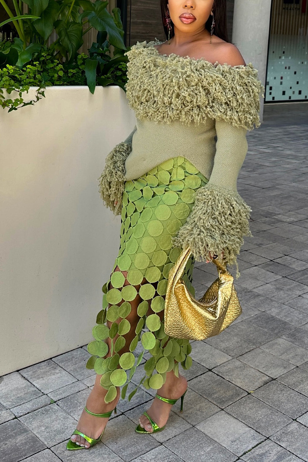 Fashionable Off Shoulder Textured Tassel Sweater*