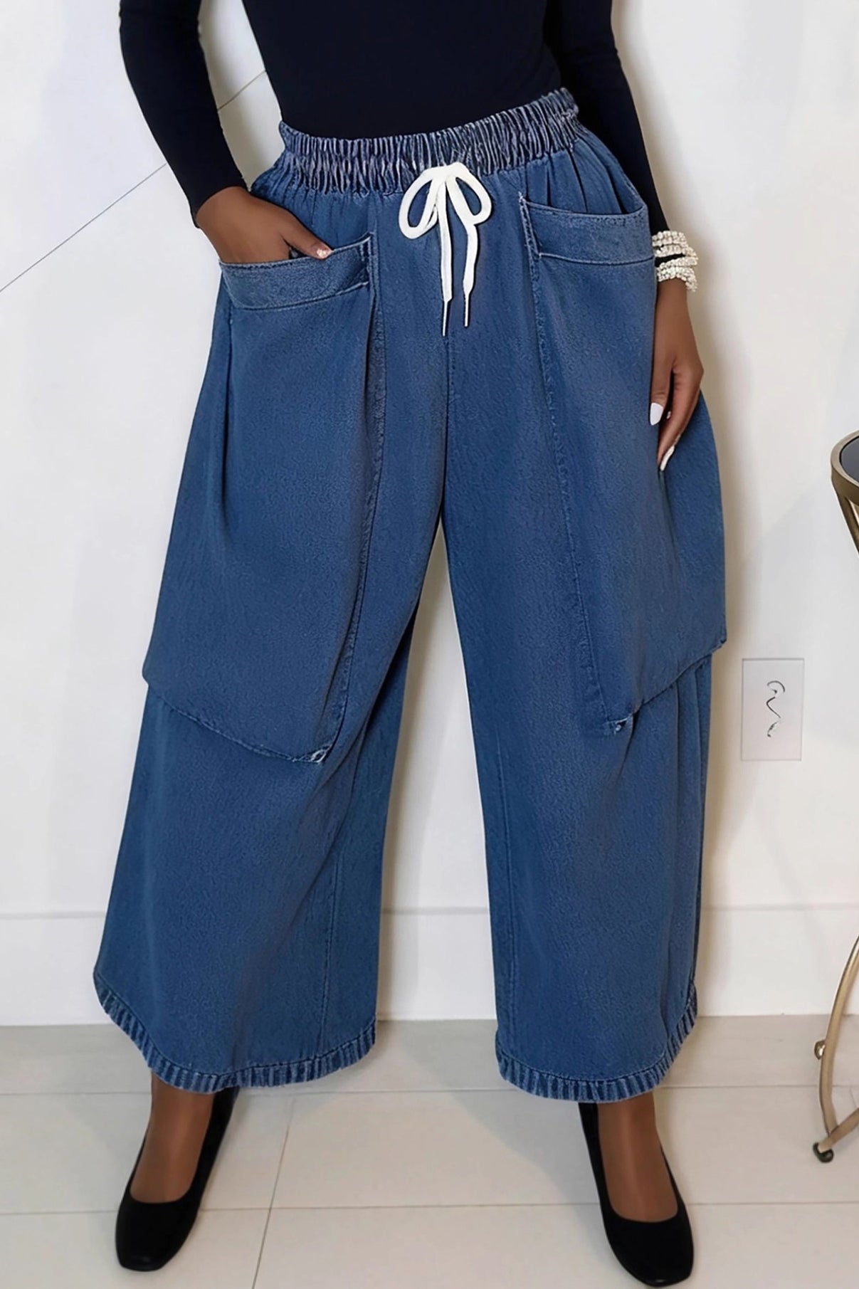 Stylish Wide Pocket Elastic Leg Jeans*