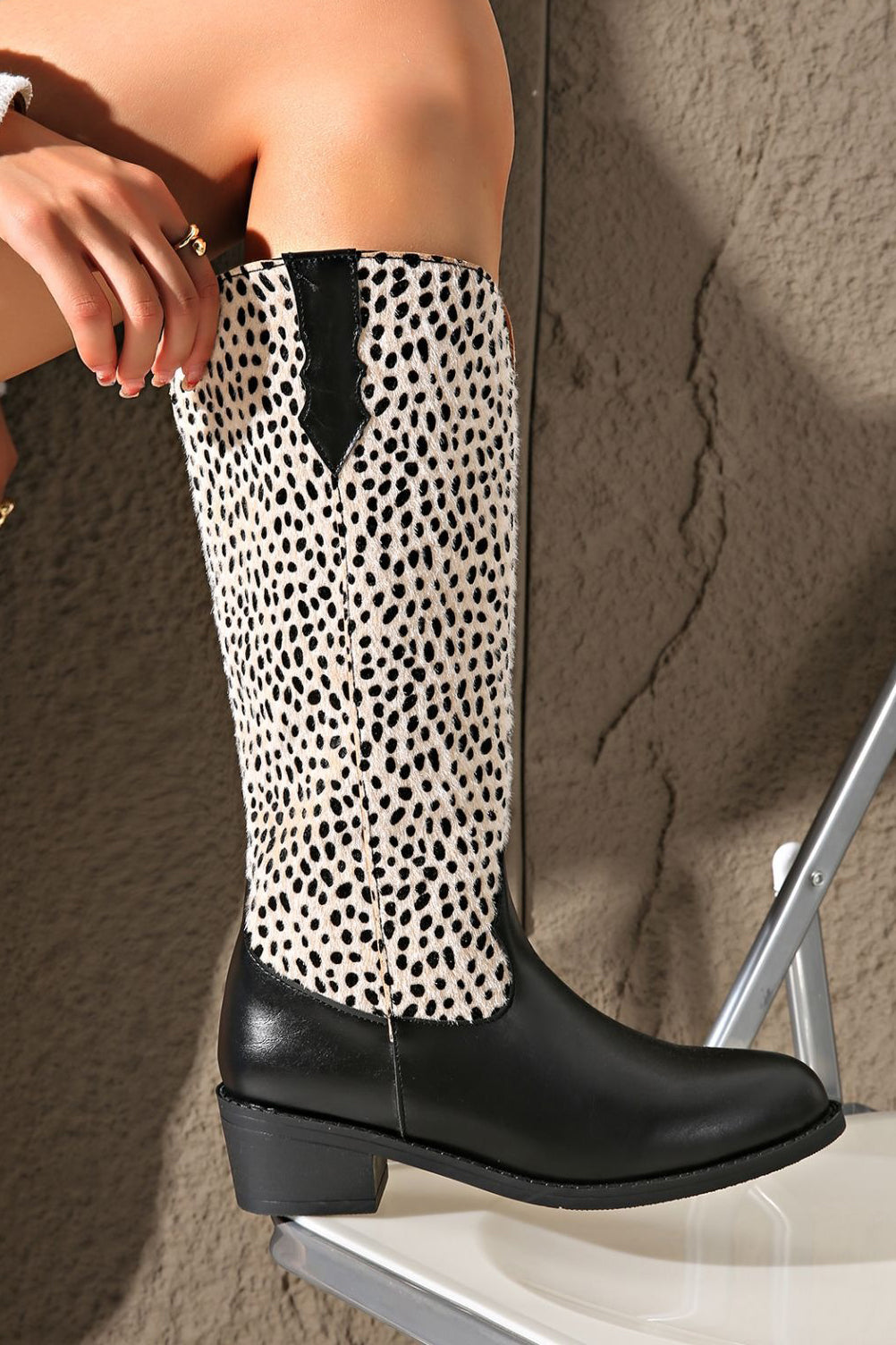 Western Style Leopard Print Suede Pointed Toe Martin Boots*