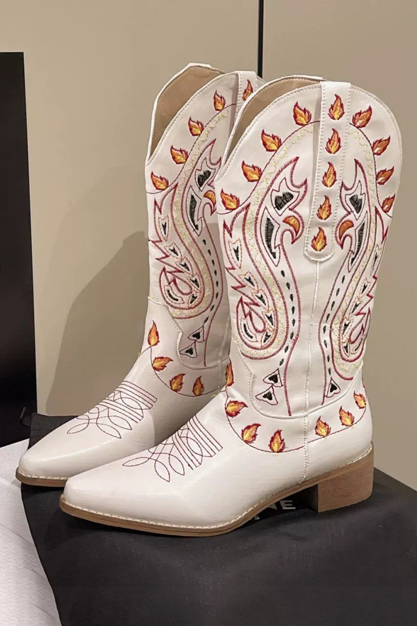 Western Style Flame Cashew Embroidered Martin Boots*