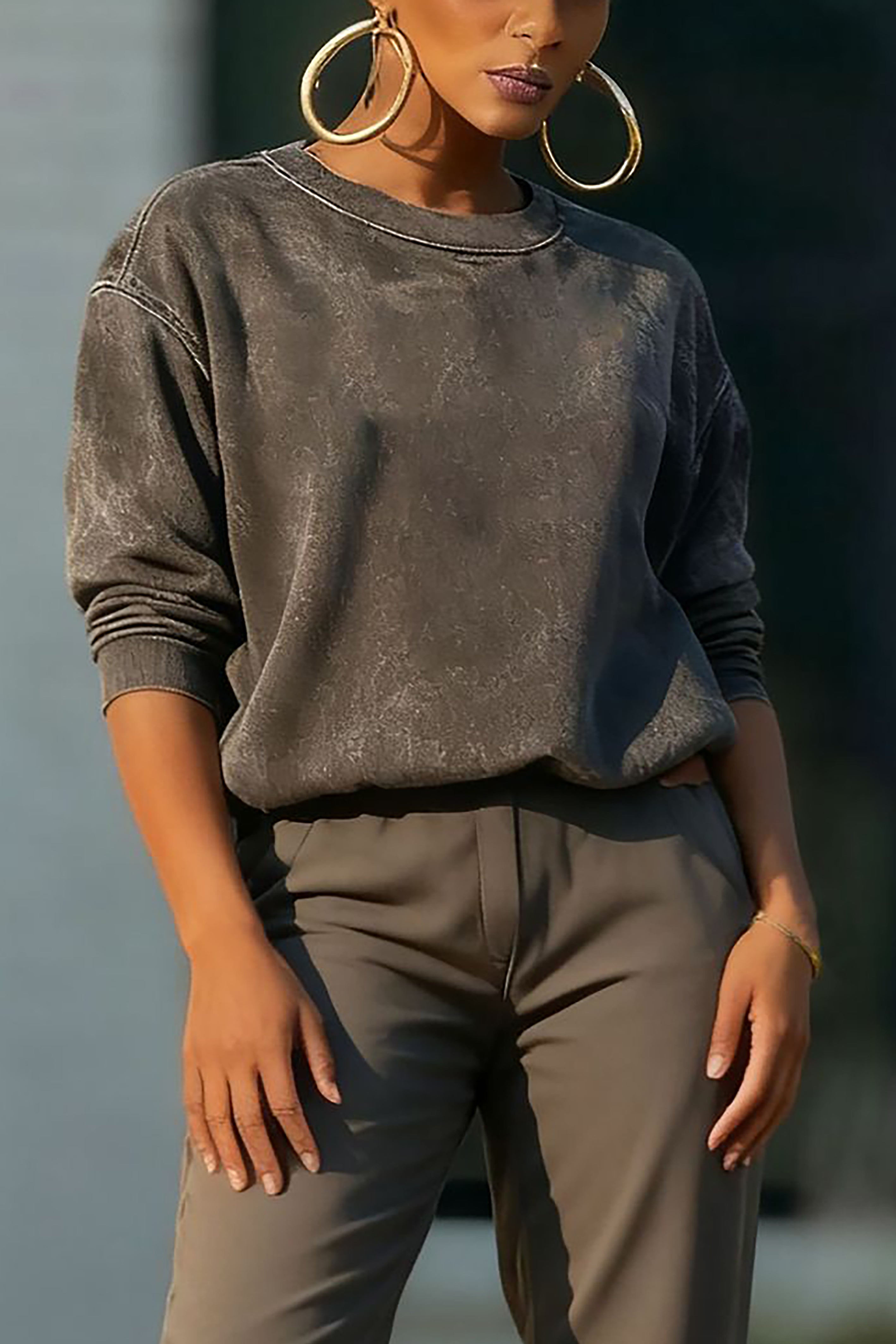 Casual Distressed Long Sleeved Sweatshirt*