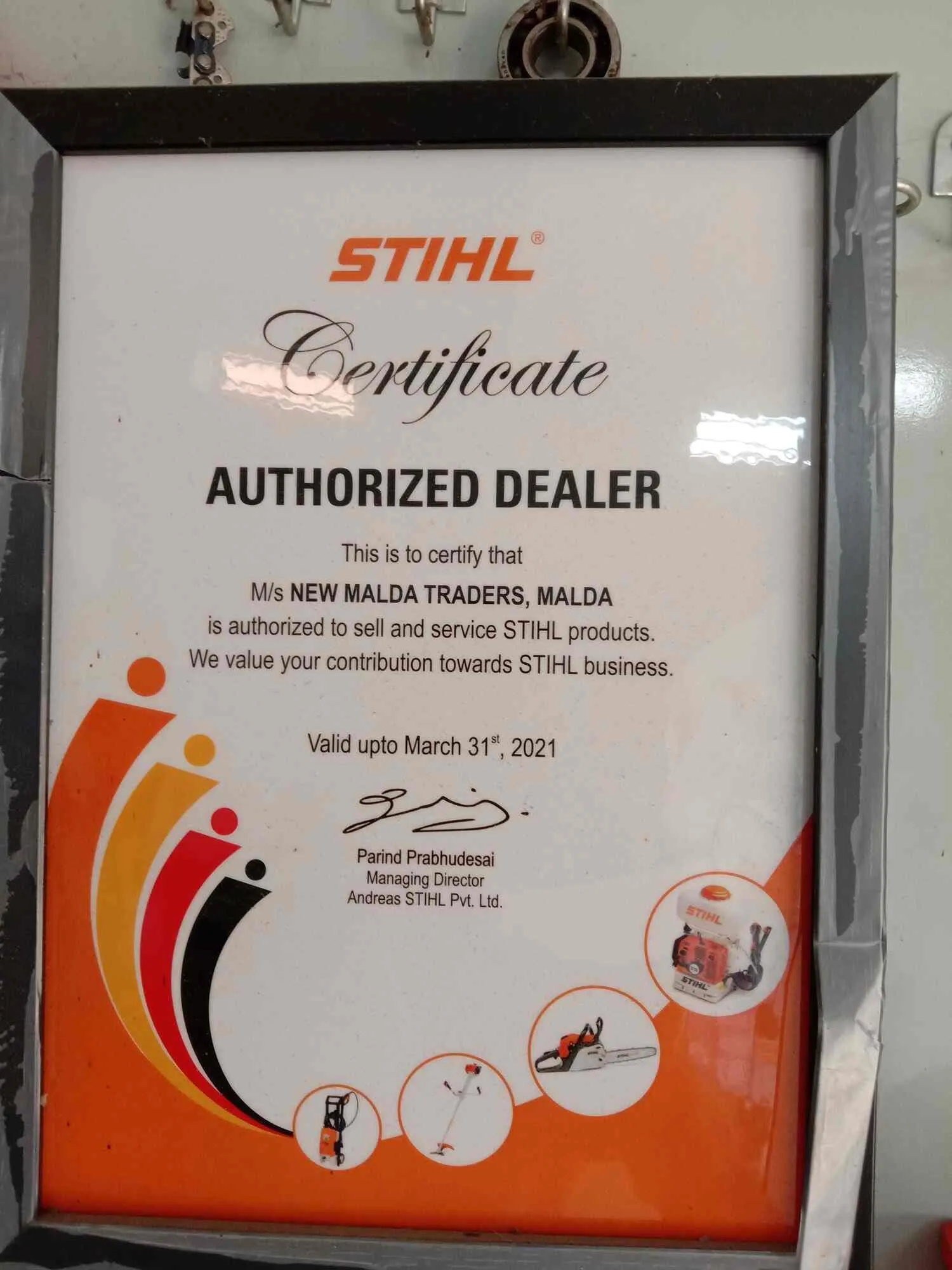 STIHL kefe nélküli lítium-ion akkumulátoros láncfűrész és metszőolló készlet