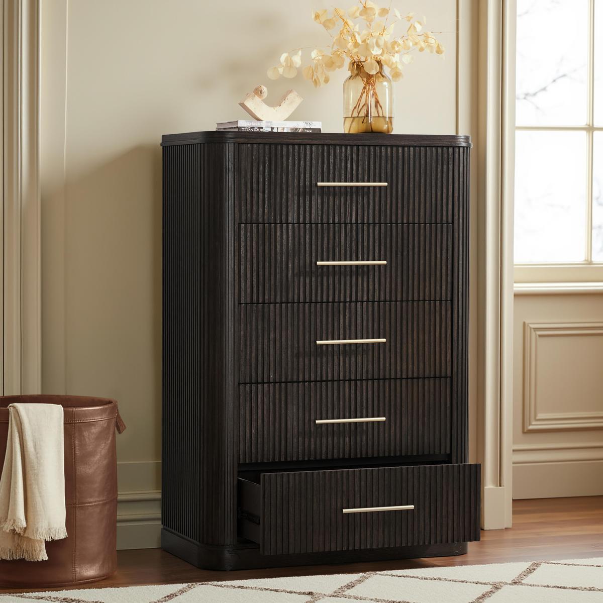 Verral Modern Solid Wood Fluted Chest with 5 Drawers & Oak Texture