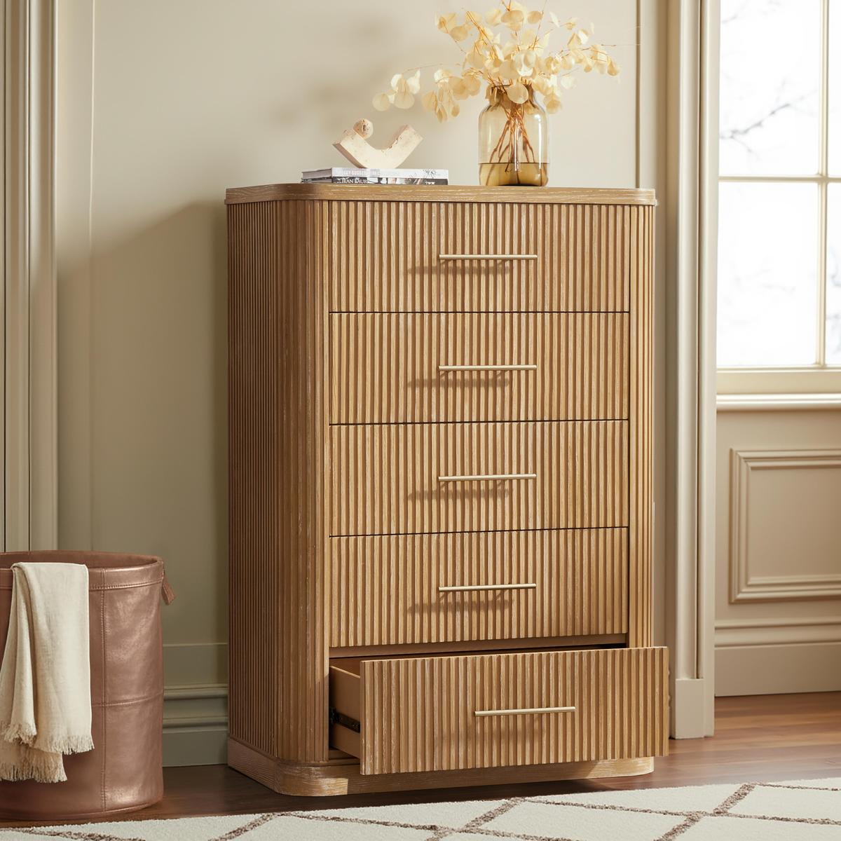 Verral Modern Solid Wood Fluted Chest with 5 Drawers & Oak Texture