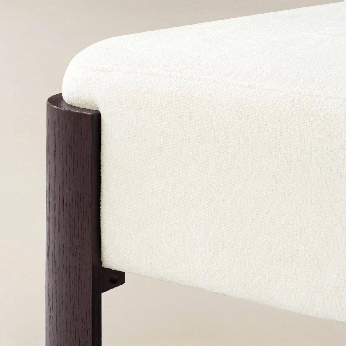 Savannah Modern Round Ottoman – Plush Chenille Footrest & Extra Seating