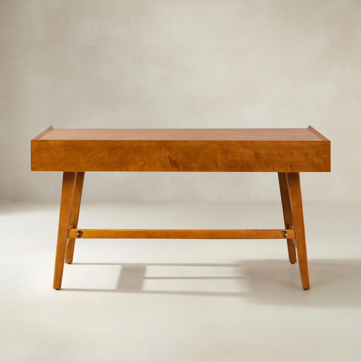 Charlotte Mid-century Modern 60