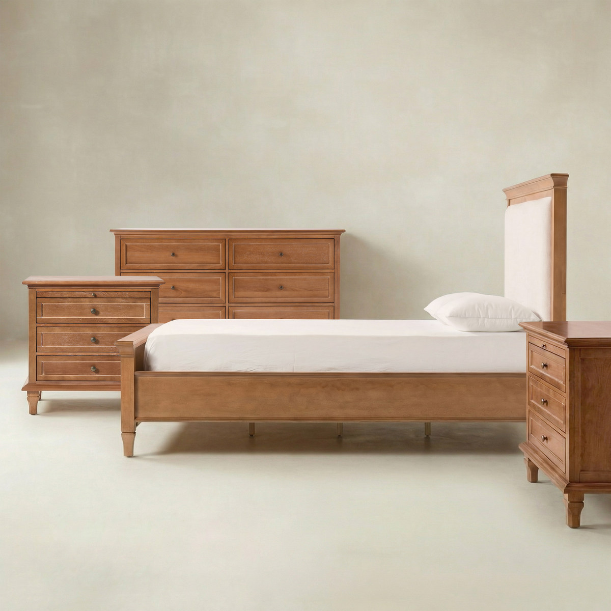 Mornay Transitional Solid Wood 4-Piece Bedroom Set