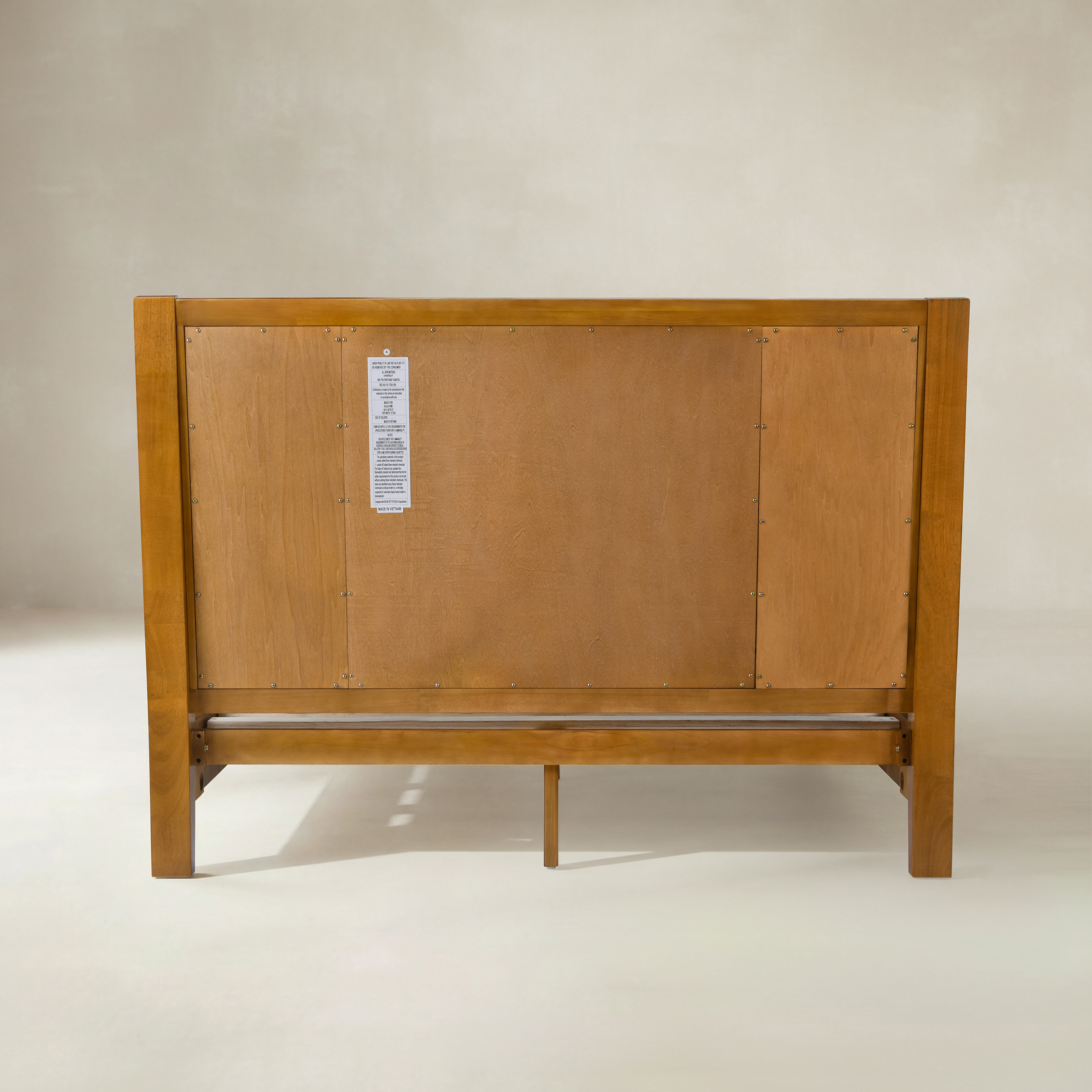 Herme Genuine Leather Solid Wood Platform Bed with Charging Ports