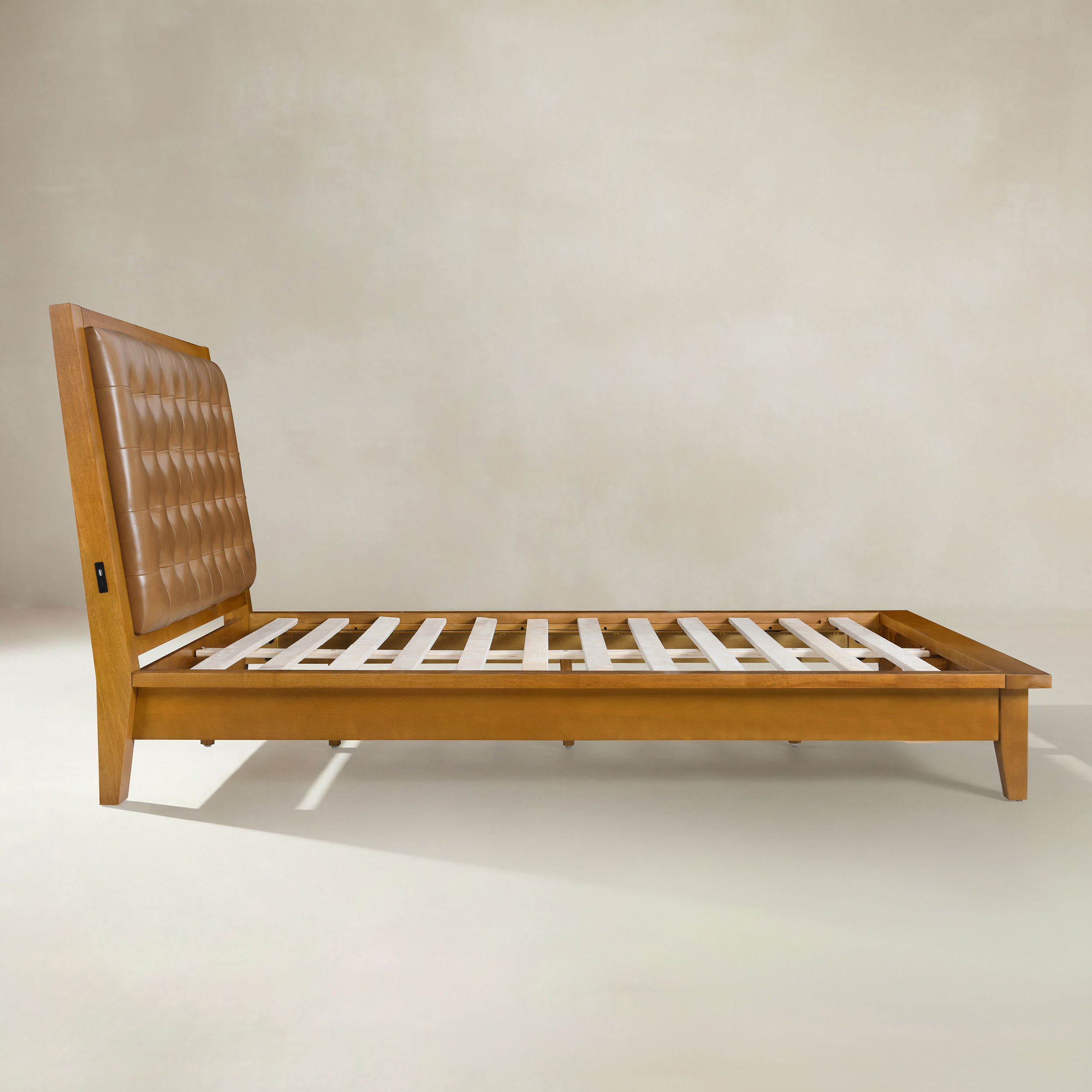 Herme Genuine Leather Solid Wood Platform Bed with Charging Ports