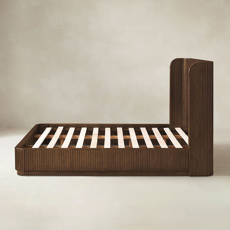 Arcua Fluted Wingback Bed