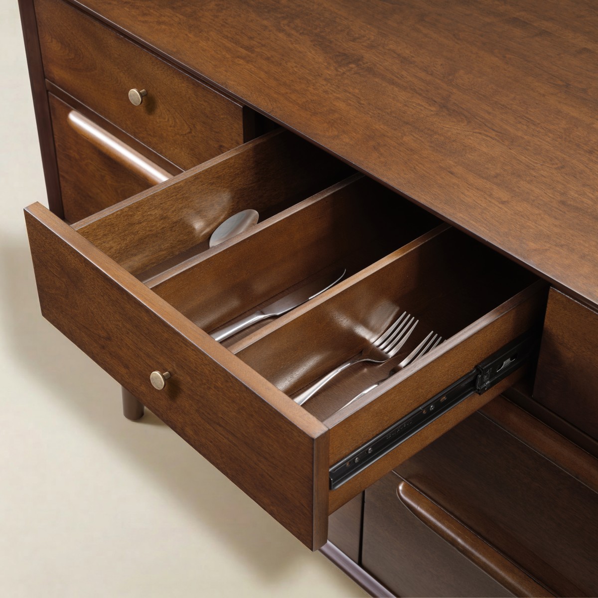 Ileanna Mid-century Modern 7-Drawer Dresser