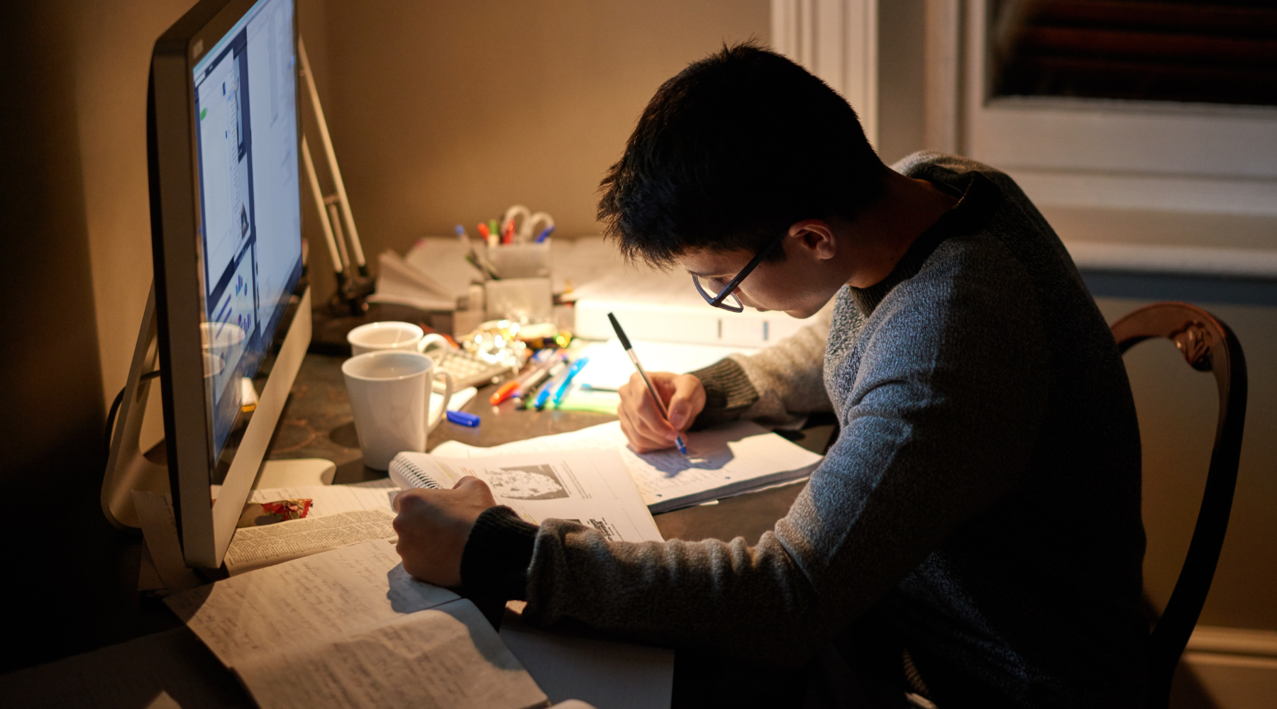 Unlocking Motivation: Why "Study With Me" Bloggers Can Inspire and Propel Your Productivity