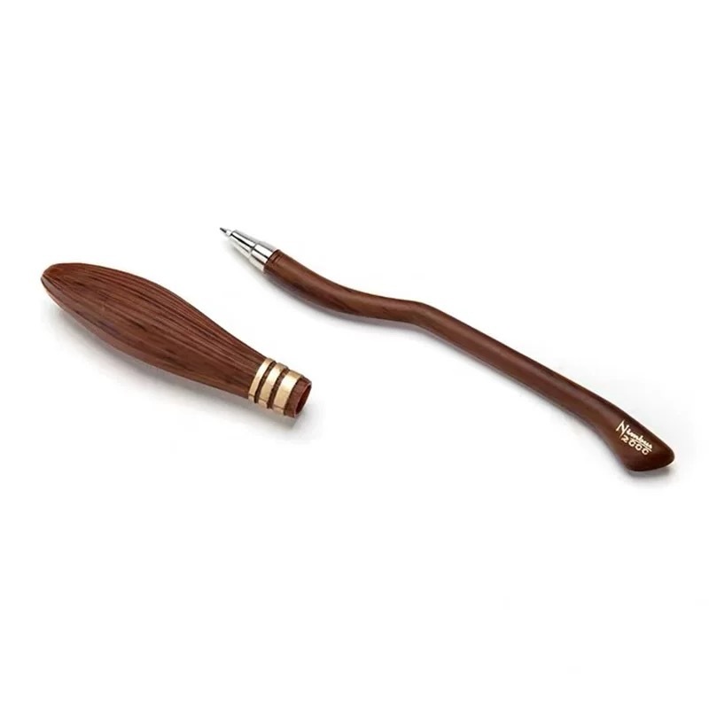 Wizard's Exclusive Flying Broom Floating Pen