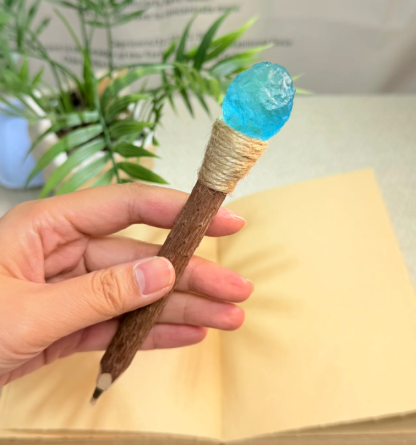 Aquamarin Handgefertigter Glückskristall-Stift