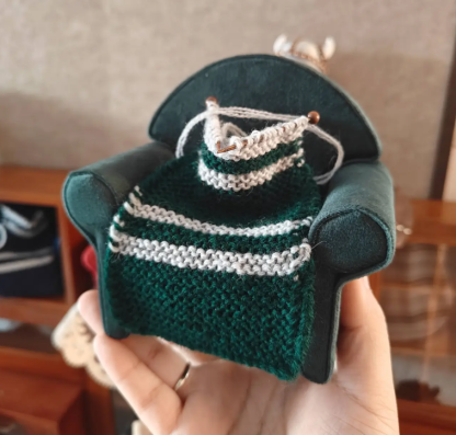 【Limited Edition Handcrafted】Mini Collector's Edition Magic Sofa