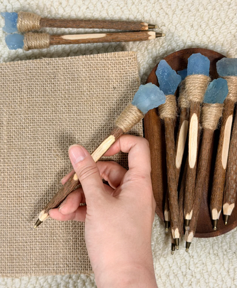 Aquamarin Handgefertigter Glückskristall-Stift