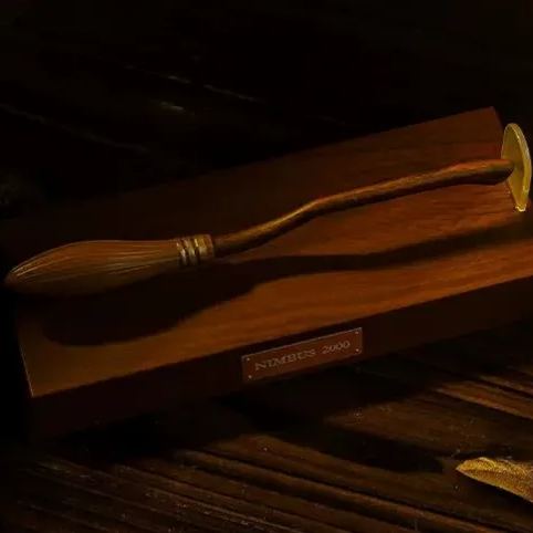 Wizard's Exclusive Flying Broom Floating Pen